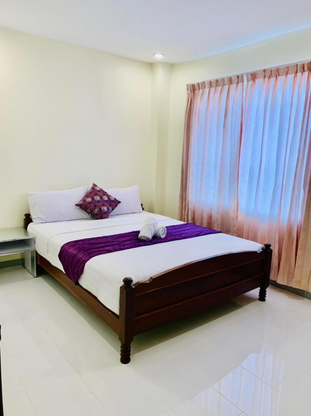 White Residence Hotel & Apartment Phnompen Kültér fotó