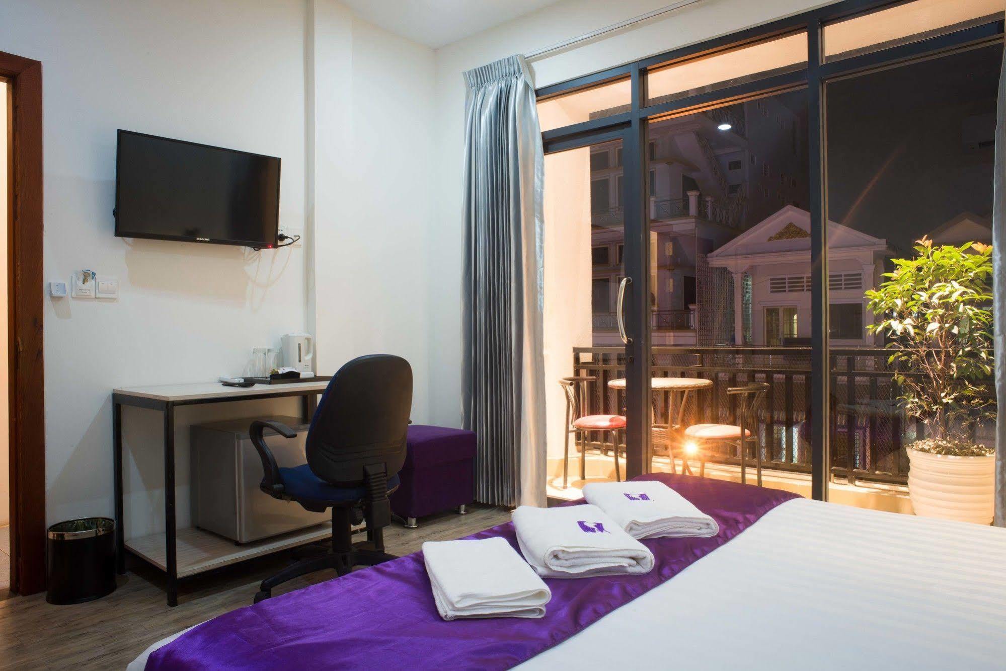 White Residence Hotel & Apartment Phnompen Kültér fotó