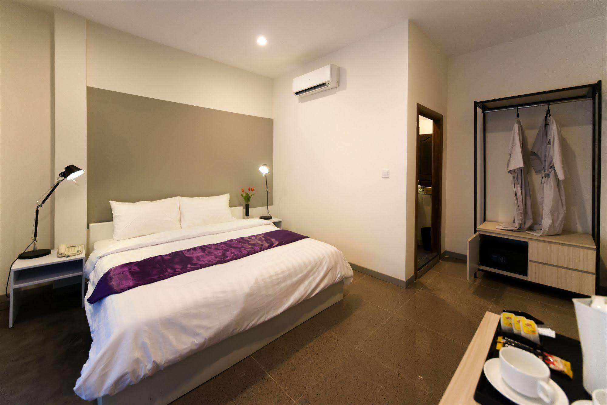 White Residence Hotel & Apartment Phnompen Kültér fotó